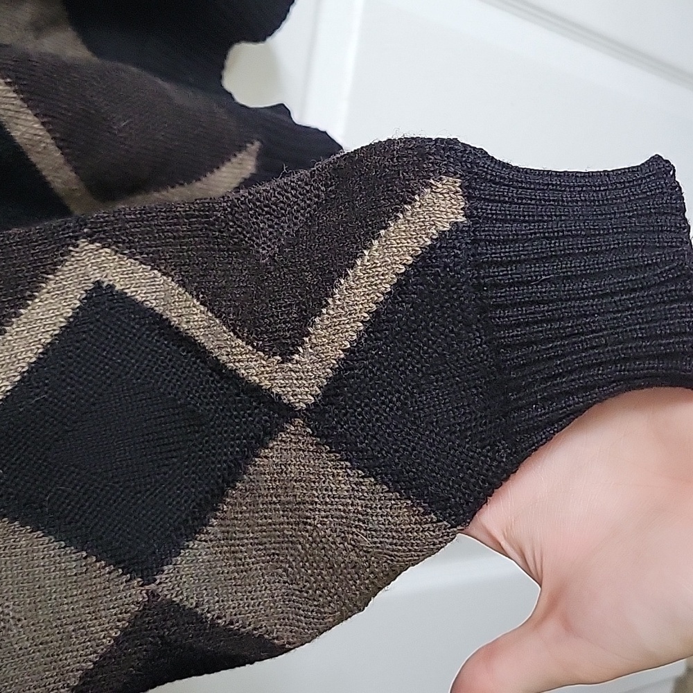 Tundra Canada 100% Merino Wool Argyle Sweater - Picture 5 of 7